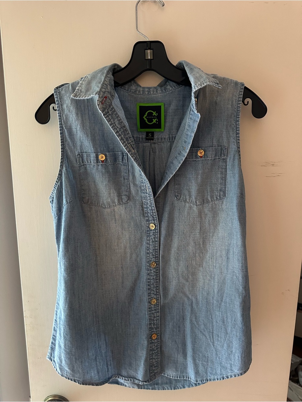 C. Wonder Sleeveless Chambray Top